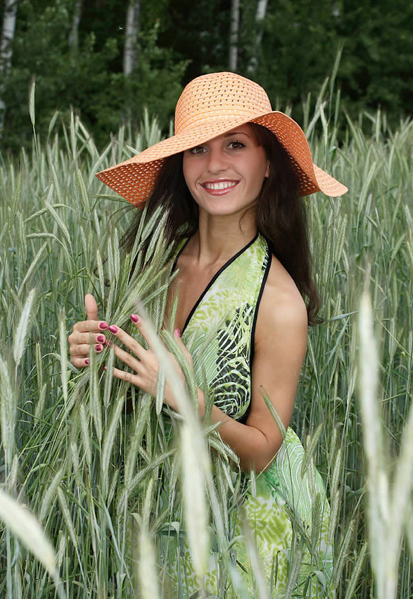 Марина, 18 лет, 6 размер груди